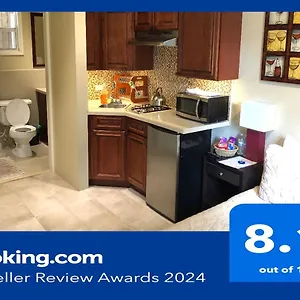 Island Retreat #4 Apartment Nassau